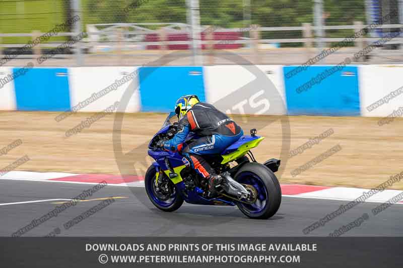 donington no limits trackday;donington park photographs;donington trackday photographs;no limits trackdays;peter wileman photography;trackday digital images;trackday photos